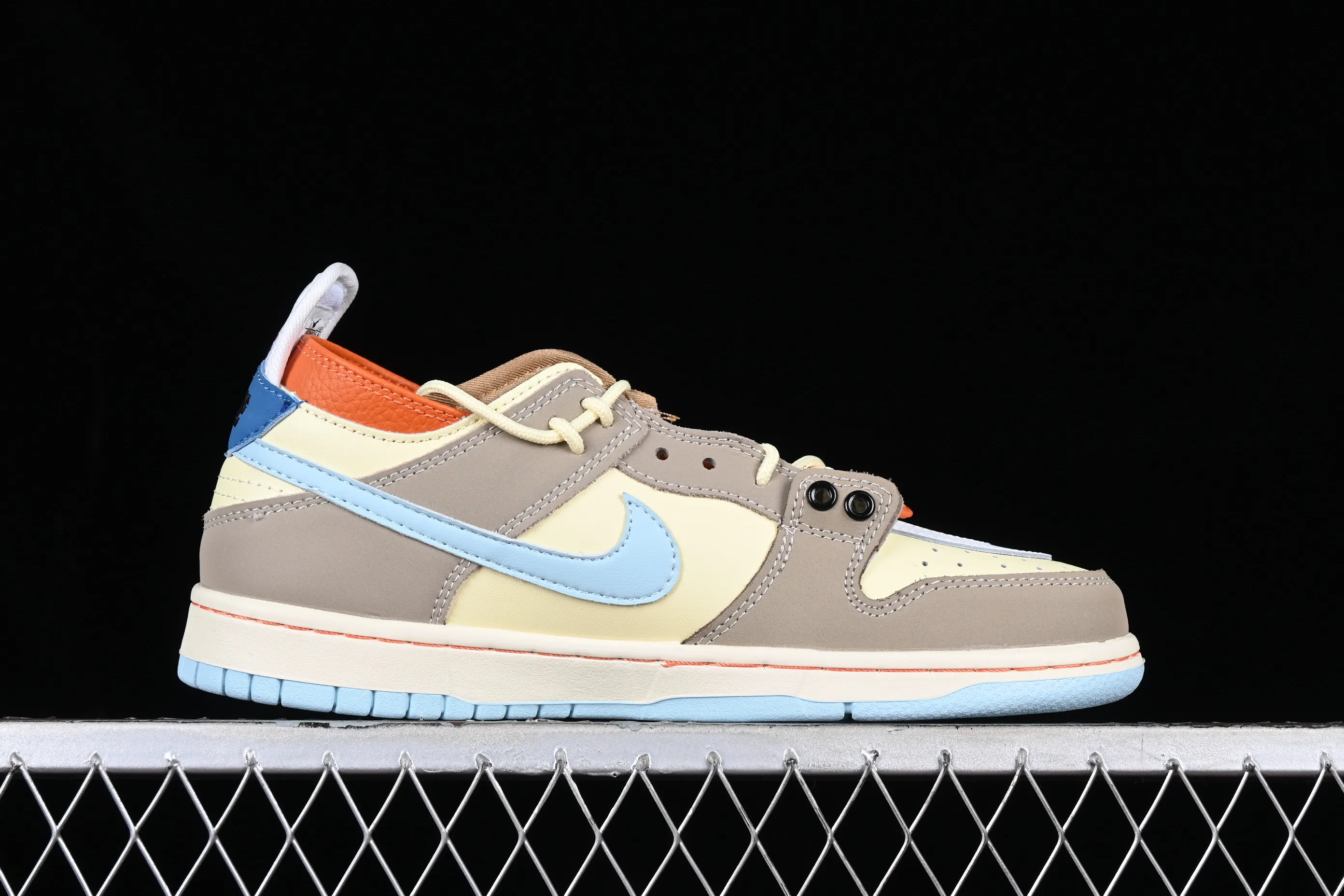All categories Nk SB Dunk series Nk SB Dunk Low low-top sneakers Nk SB Dunk Low Nike four-in-one multi-element casual sneakers BQ6817-068